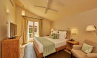 Suite med to rom og privat hage