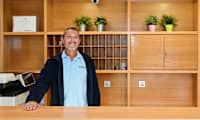 Paco i resepsjonen tar godt vare på deg i ferien