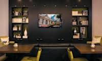 Lobby-lounge