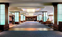 Lobby-lounge