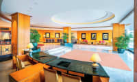Lobby-lounge