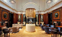 Lobby-lounge