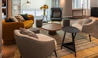 Lobby-lounge