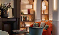 Lobby-lounge