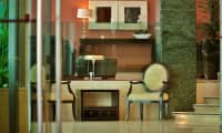 Lobby-lounge