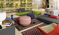 Lobby-lounge