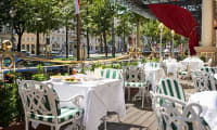 À la carte-restaurant med internasjonale retter