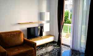 2-romsleilighet med balkong på bakkeplan