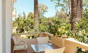 2-romsleilighet med balkong mot hagen / 2-romsleilighet mot hagen - mulighet for ekstraseng