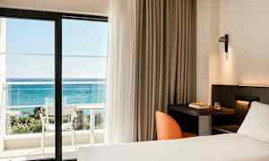 Dobbeltrom med havutsikt