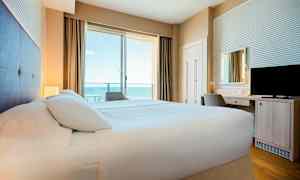 Dobbeltrom med havutsikt