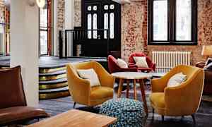 Lobby-lounge