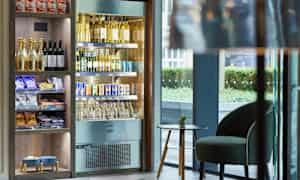 Lobby-lounge