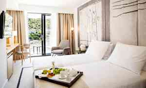 Dobbeltrom superior med havutsikt