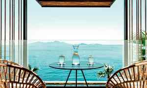 Dobbeltrom superior med havutsikt