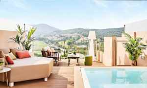 Dobbeltrom juniorsuite i de øverste etasjene, med plunge pool