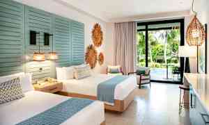 Juniorsuite med direkte utgang til privat, delt basseng