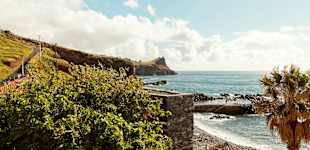 Stranden Reis Magos i Canico på Madeira