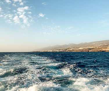 Opplev Tenerifes vakre natur fra havet!