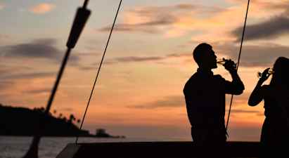 La Moet – Sun and Sunset Cruise
