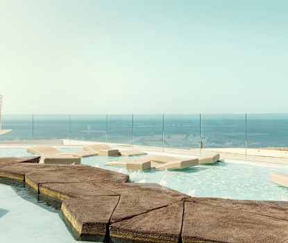 Hotellets VIP-område med eget basseng - adgang mot betaling