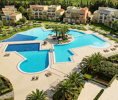 Hotellets hovedbasseng