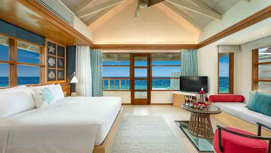 Bilde av et moderne soverom med havutsikt. (AI-generert tekst)