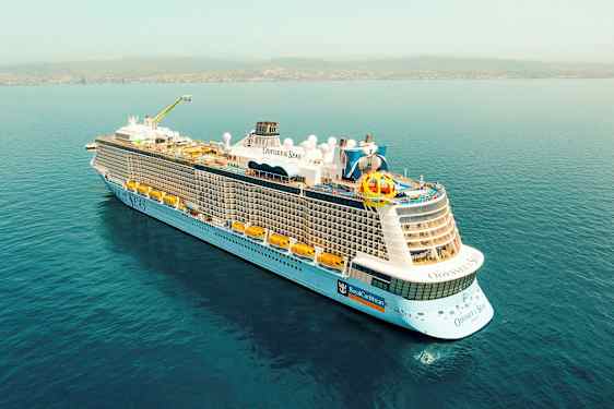 Bilde av cruiseskipet Odyssey of the Seas på havet. (AI-generert tekst)