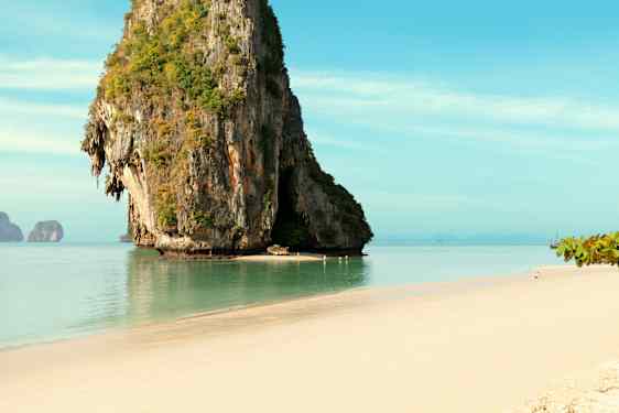 Phra Nang Beach, som ligger inntil Railay Beach, Krabi
