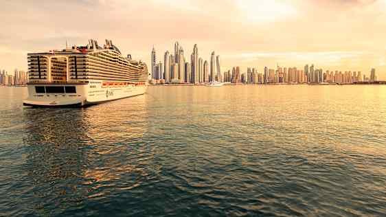 MSC-skip på vei mot Dubai