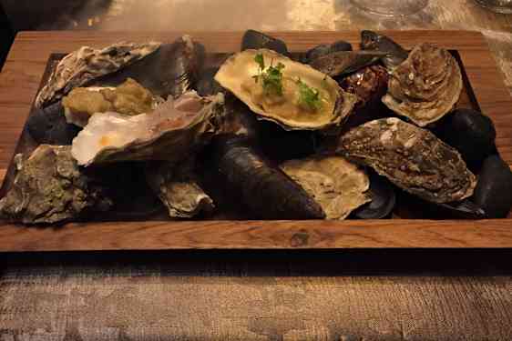 Middag på Sra Bua i Bangkok