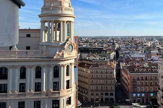 Utsikt fra rooftop i Madrid