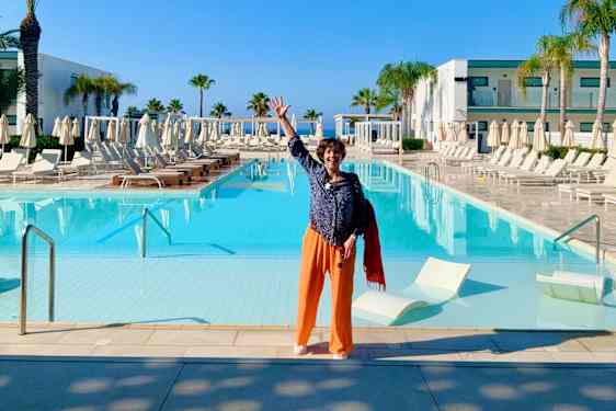 Lottie Knutson på Sunwing Sandy Bay