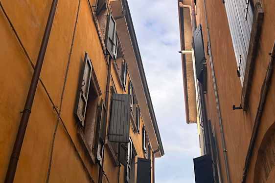 Smale gater i Garda by