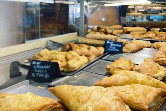 Bakverk på Grandma’s Lab – Parga Bakery