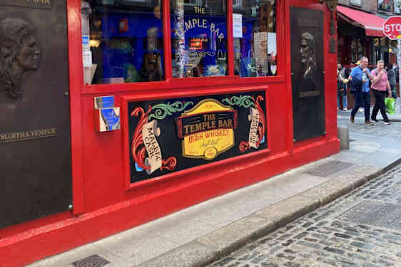 The Temple Bar er trolig Dublins mest kjente pub.