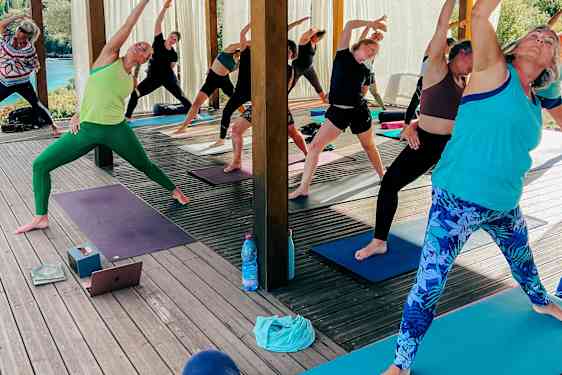 Trening av yoga for kropp og sjel