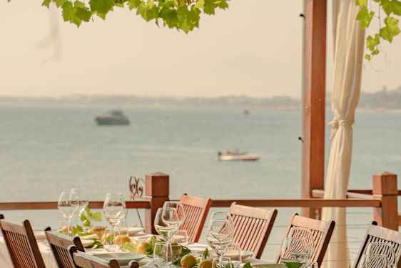 Azumare Lounge