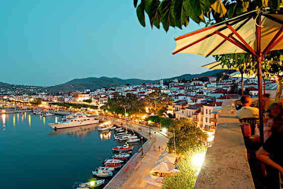 Havnepromenade i Hellas