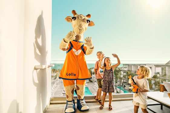 Lollo og Bernie på Ving sitt OBC Kypros