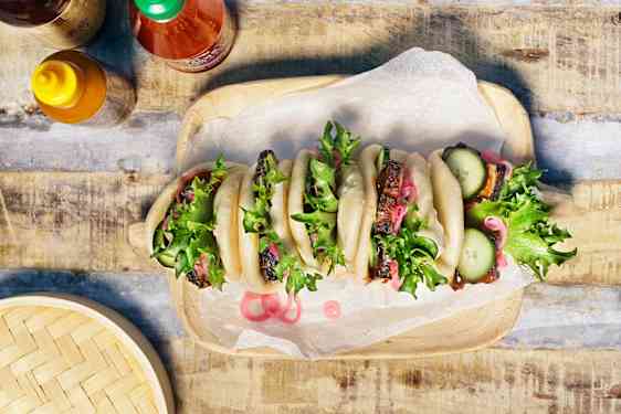 Oppskrift på dampet bao-bolle fylt med svinekjøtt