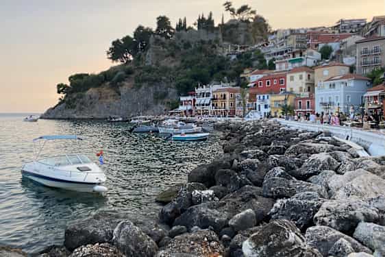 Parga i solnedgång