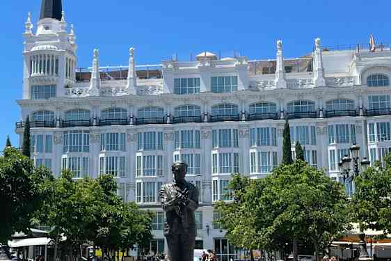 Plaza Santa Ana.