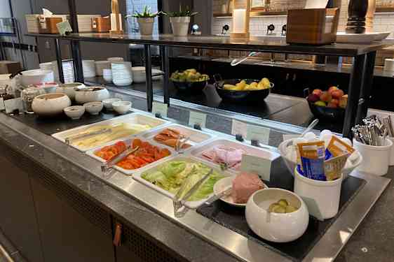 Start reisen med en god frokostbuffé