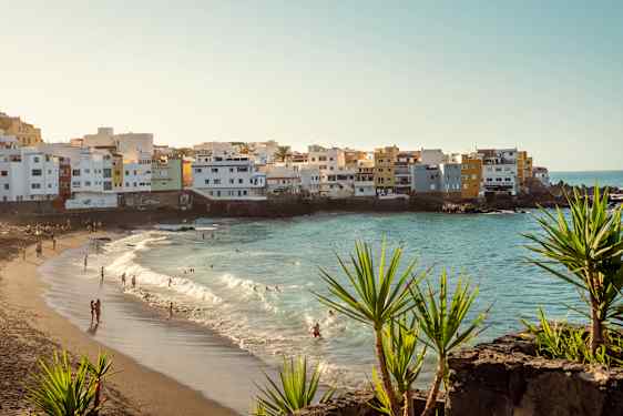 Strand og hus på Tenerife