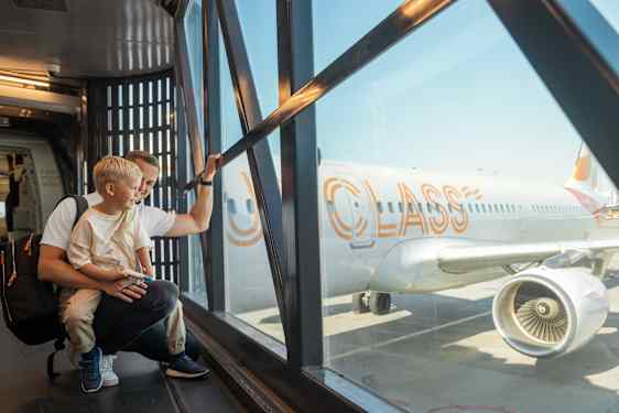 Sunclass Airlines fly