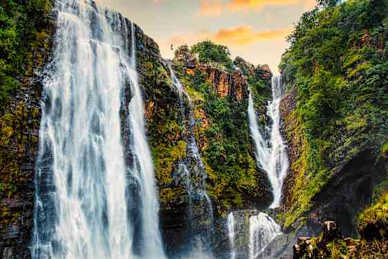 Vattenfall längs med Panorama Route i Sydafrika