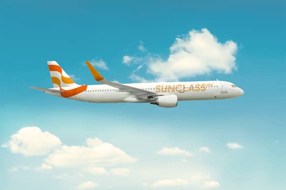 Sunclass Airlines fly