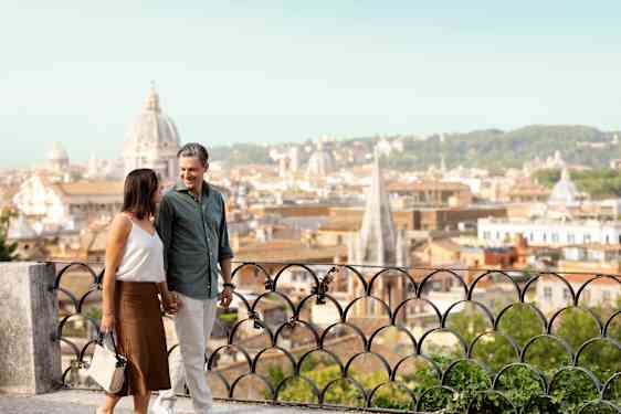 Et par på storbyferie i Roma