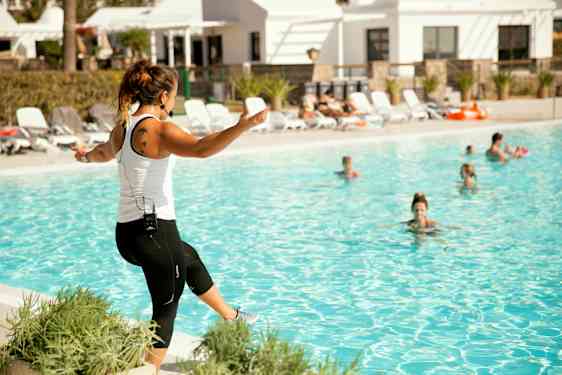 Bassengaktiviteter på Ocean Beach Club